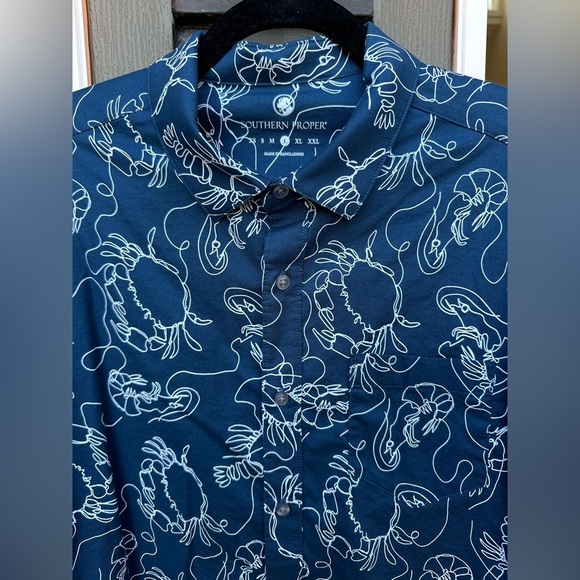 Southern Proper Mens Blue and White Short Sleeve Crab Button Down Size Large - Picture 6 of 10